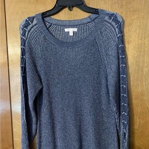 Ladies Brand Lauren Conrad Blue Long Sleeve Sweater Size Medium